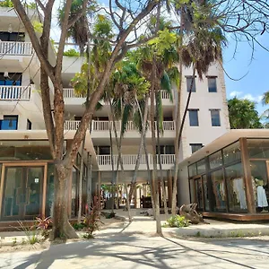 Azucar Hotel
