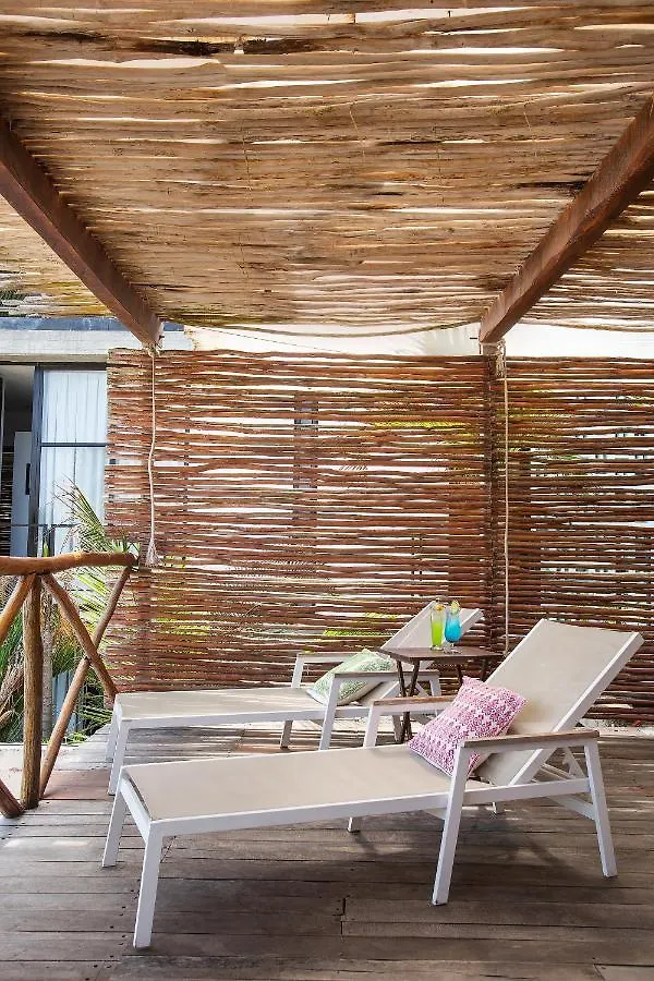 The Safe House Hotel Tulum 3*,